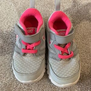 Toddler Kid Size 7C Gray Nike Shoes